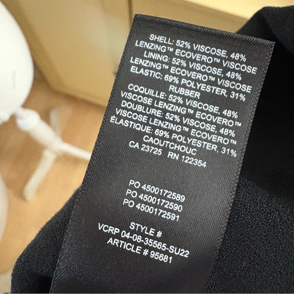 ARITZIA WILFRED Black Novella Mini Dress Puff Sleeve Size 8 NWT - Picture 11 of 13